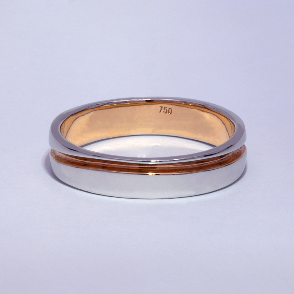 Argolla de Matrimonio en Bicolor Hilera Central Diagonal