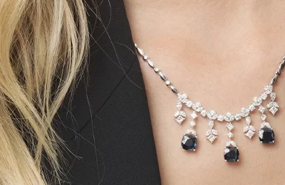 Collares