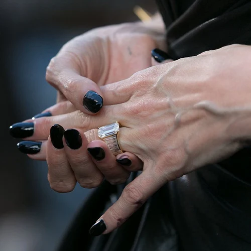 anillos de compromiso más famosos - Angelina Jolie